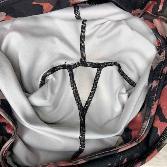 Sz Small Pink Black Fabletics Leggings - Picture 8 of 11